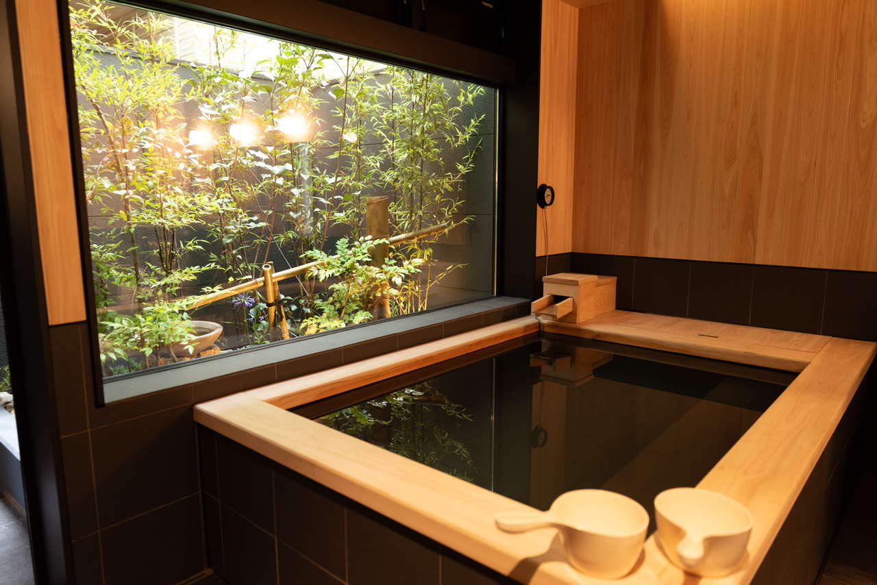 木の香りに包まれるリラクゼーション空間 | 野上建設株式会社